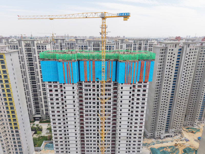 國悅城譽(yù)府二期三標(biāo)段20號樓順利封頂